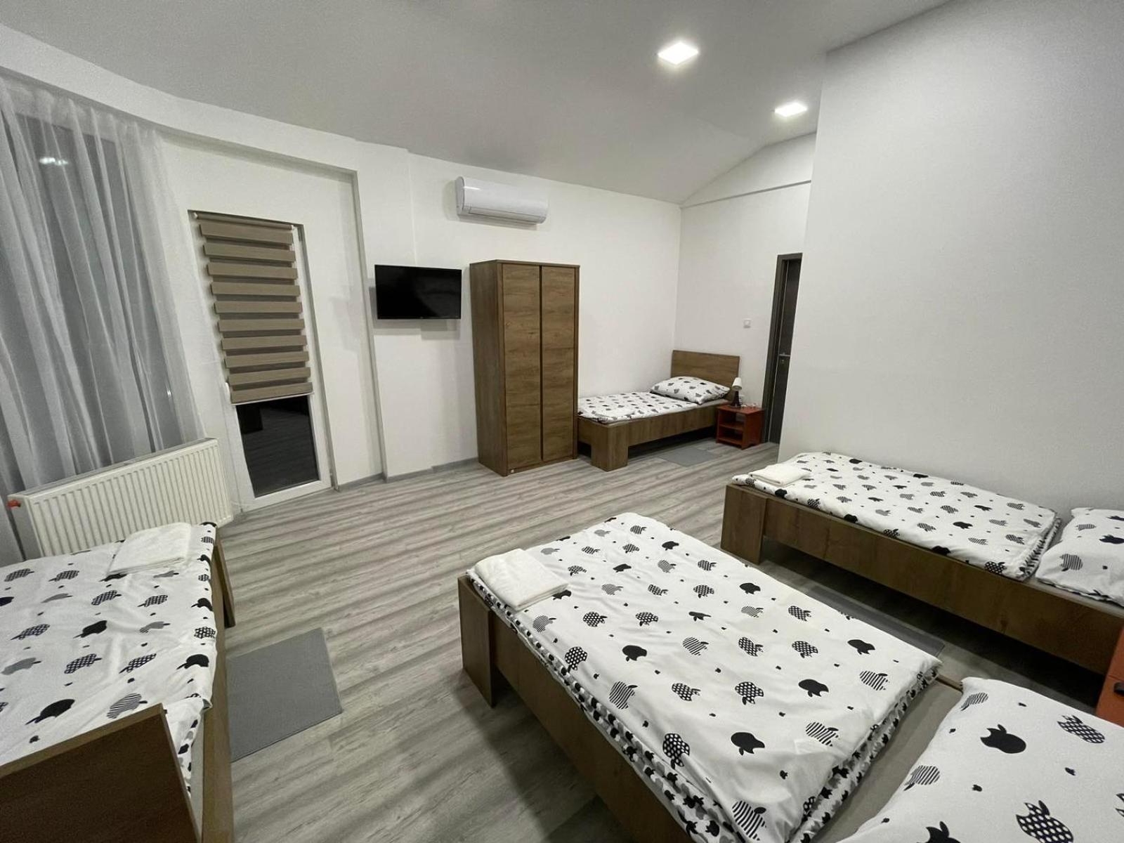 Alom Vendeghaz Hotel Dunaújváros Екстериор снимка