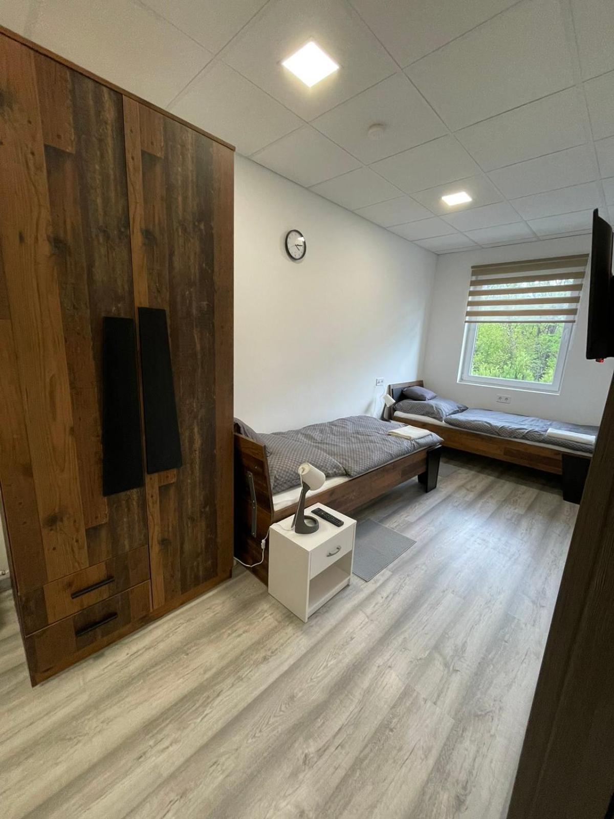 Alom Vendeghaz Hotel Dunaújváros Екстериор снимка