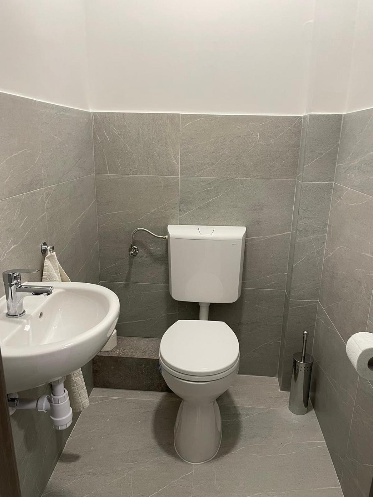 Alom Vendeghaz Hotel Dunaújváros Екстериор снимка