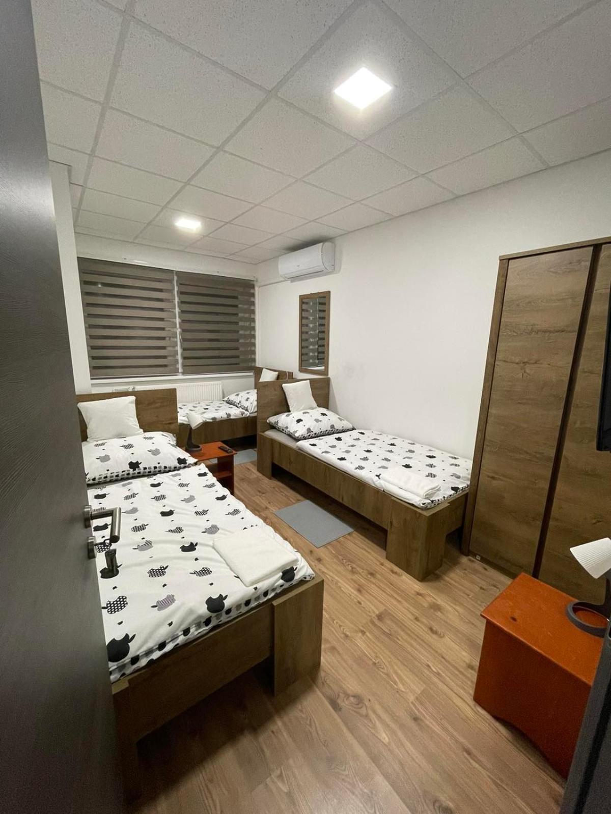 Alom Vendeghaz Hotel Dunaújváros Екстериор снимка